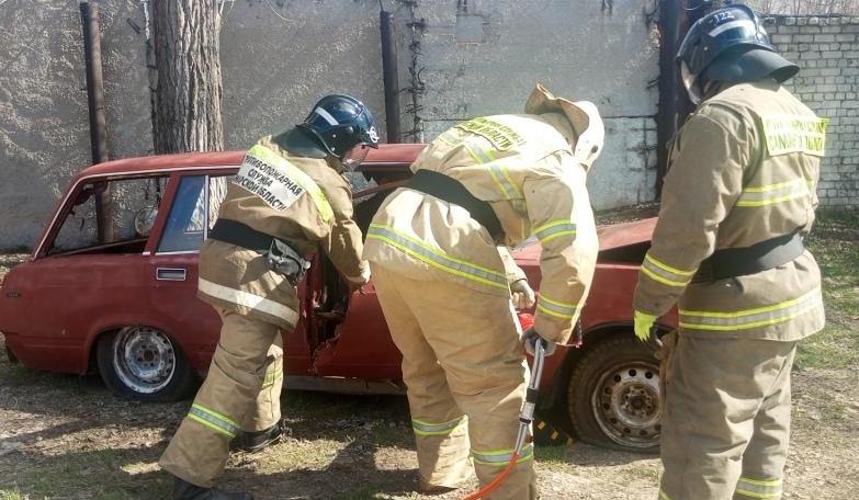 Связь поколений: ветеран дал практические советы молодым огнеборцам
