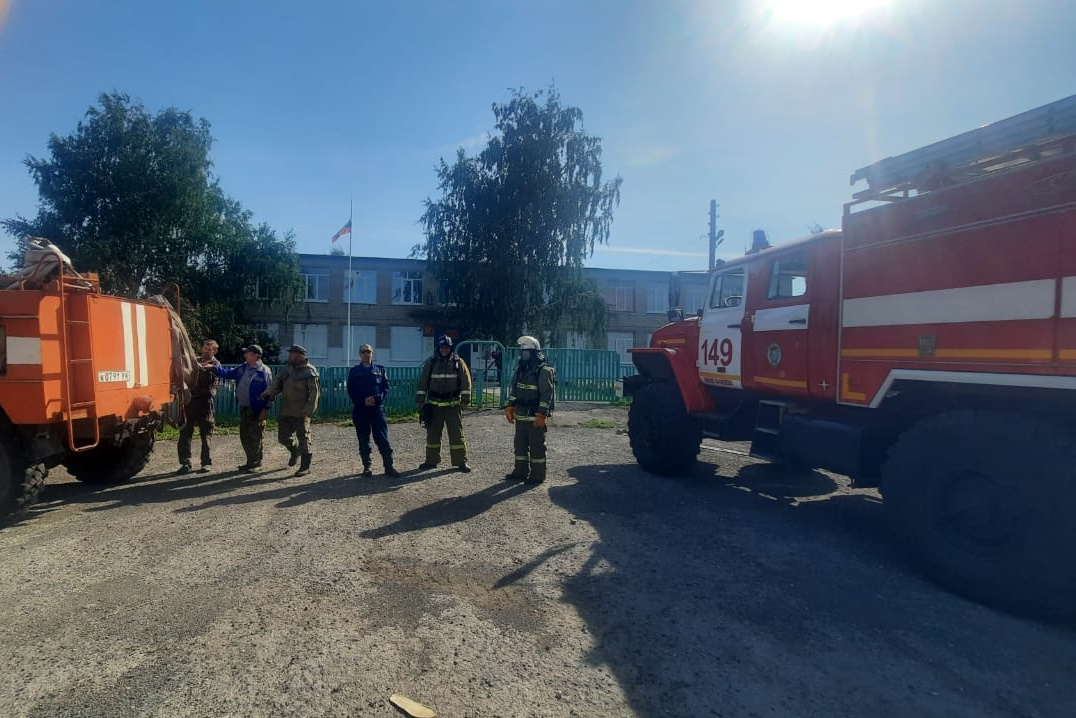 В преддверии нового учебного года на объектах образования проходят пожарно-тактические занятия  В преддверии нового учебного года на объектах образования проходят пожарно-тактические занятия