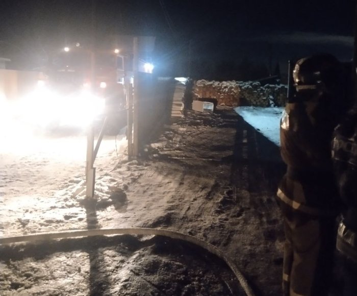 Волжские огнеборцы работали на ликвидации пожара ранга 1-БИС