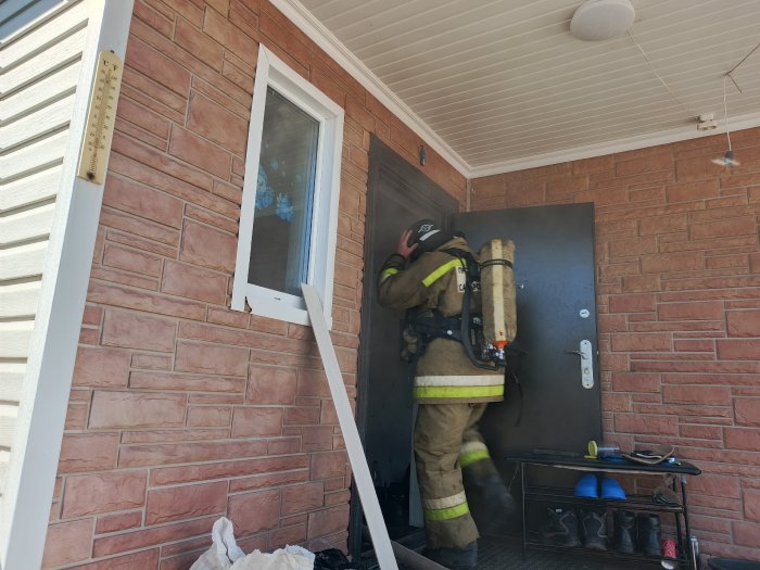Богатовские огнеборцы дважды за дежурные сутки выезжали на тушение возгораний