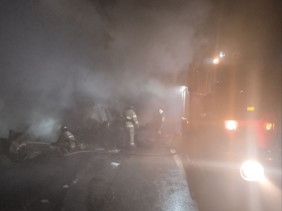 В Волжском районе произошло столкновение трех большегрузов