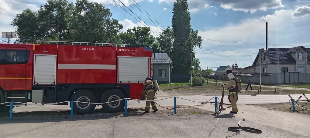 Пожарно-тактическое учение прошло в Большеглушицком районе