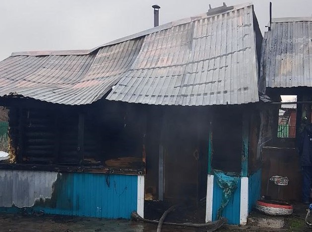 Два пожара вчера произошли в Похвистневском районе. Горели бани