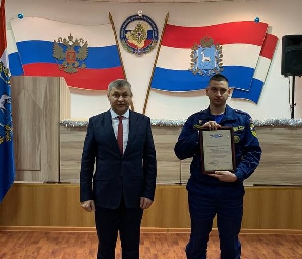В День спасателя Российской Федерации наши огнеборцы поощрены правами Губернатора Самарской области Вячеслава Федорищева