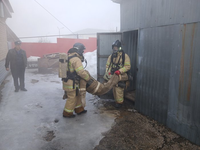 Огнеборцы Сергиевского района провели учебные занятия в непригодной для дыхания среде
