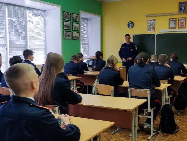 Специалисты пожарно-спасательного отряда № 48 провели профилактические беседы