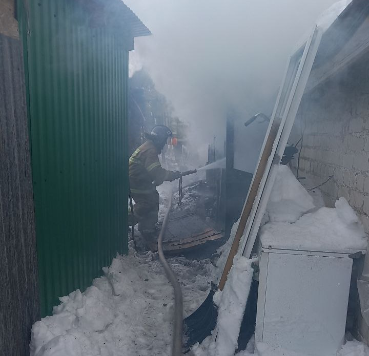 Пожар в поселке Серноводск