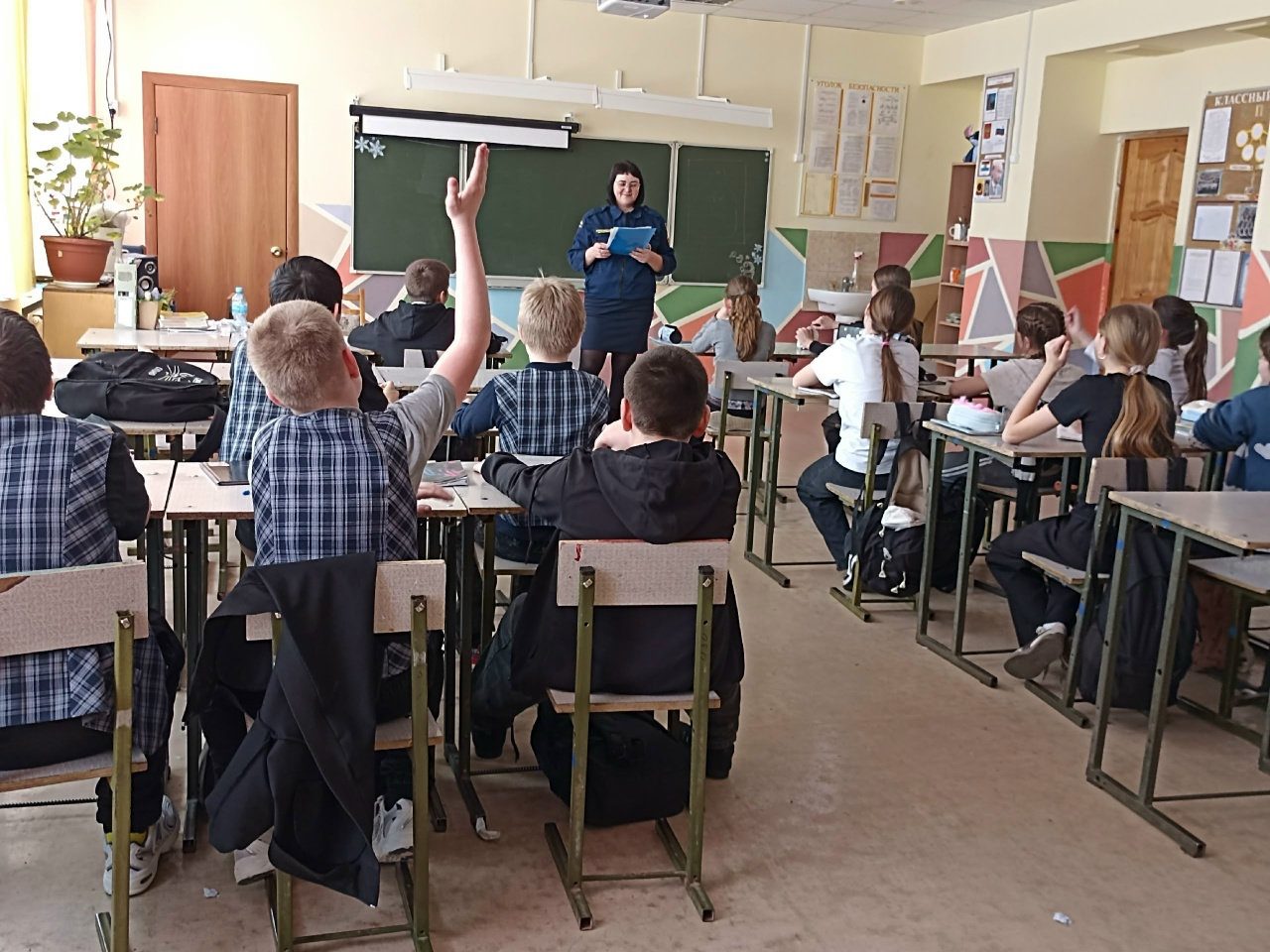 Профилактическое занятие по пожарной безопасности в школе Алексеевского района