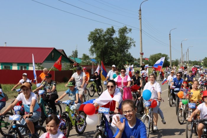 «Мы вместе - Россия!» - под таким названием прошел велопробег в Большечерниговском районе