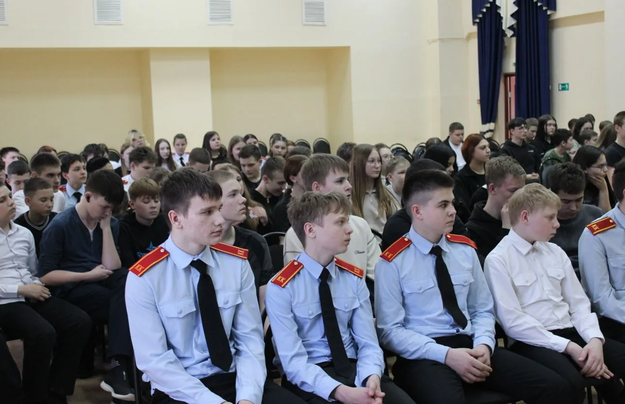 В преддверии весенних каникул в школе Исаклинского района прошел «Единый урок безопасности»