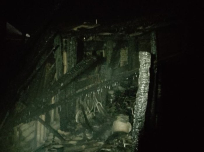 Сегодня ночью в Приволжском районе произошло возгорание надворных построек