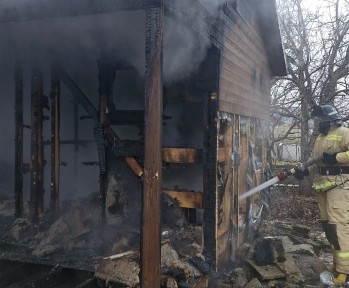 Вчера в Ставропольском районе горела баня на площади 20 квадратных метров 