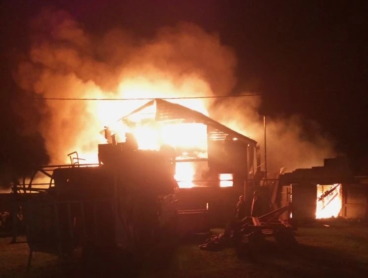 В селе Дмитриевка Нефтегорского района горел частный дом