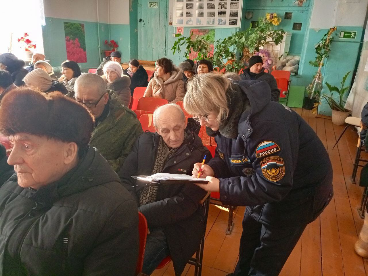 Совместная профилактика на сходах граждан в Елховском районе