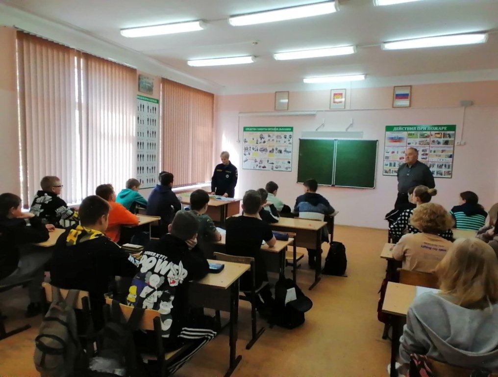 Открытые уроки, приуроченные к Всемирному дню гражданской обороны прошли и в Шигонском районе