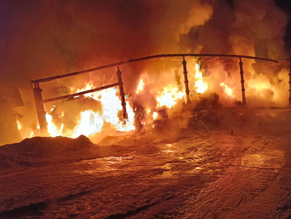 В Исаклинском районе произошло лобовое столкновение с последующим возгоранием
