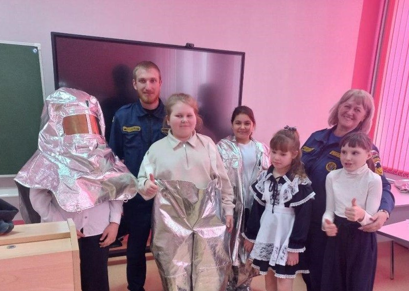 В Приволжском районе в рамках Всемирного дня гражданской обороны проведен открытый урок