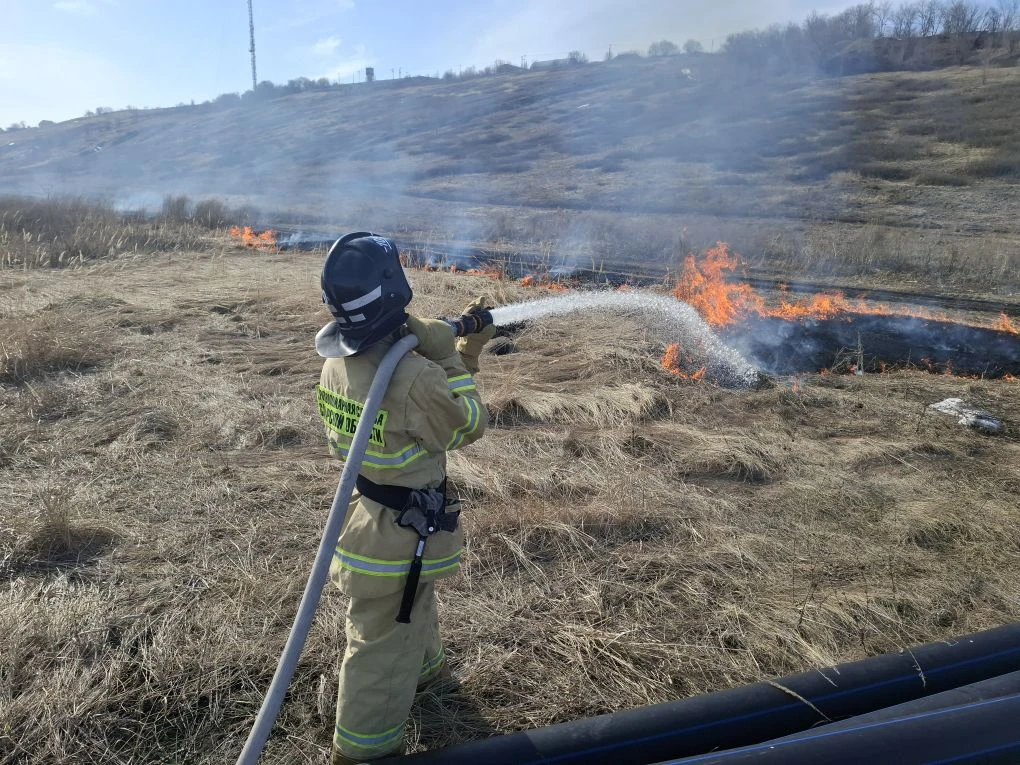 Час назад в Сергиевском районе произошел пожар