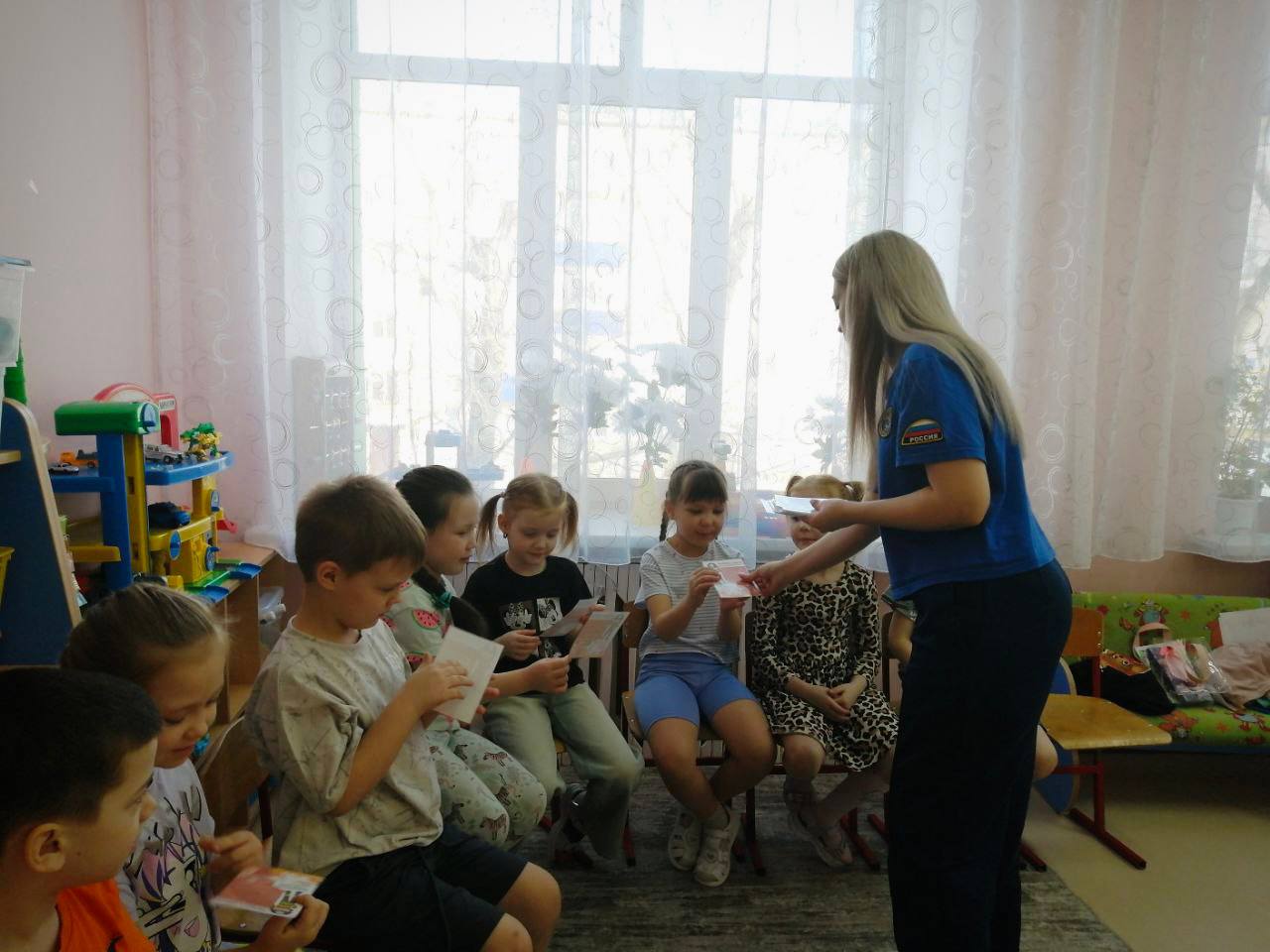 С дошкольниками повторили правила пожарной безопасности