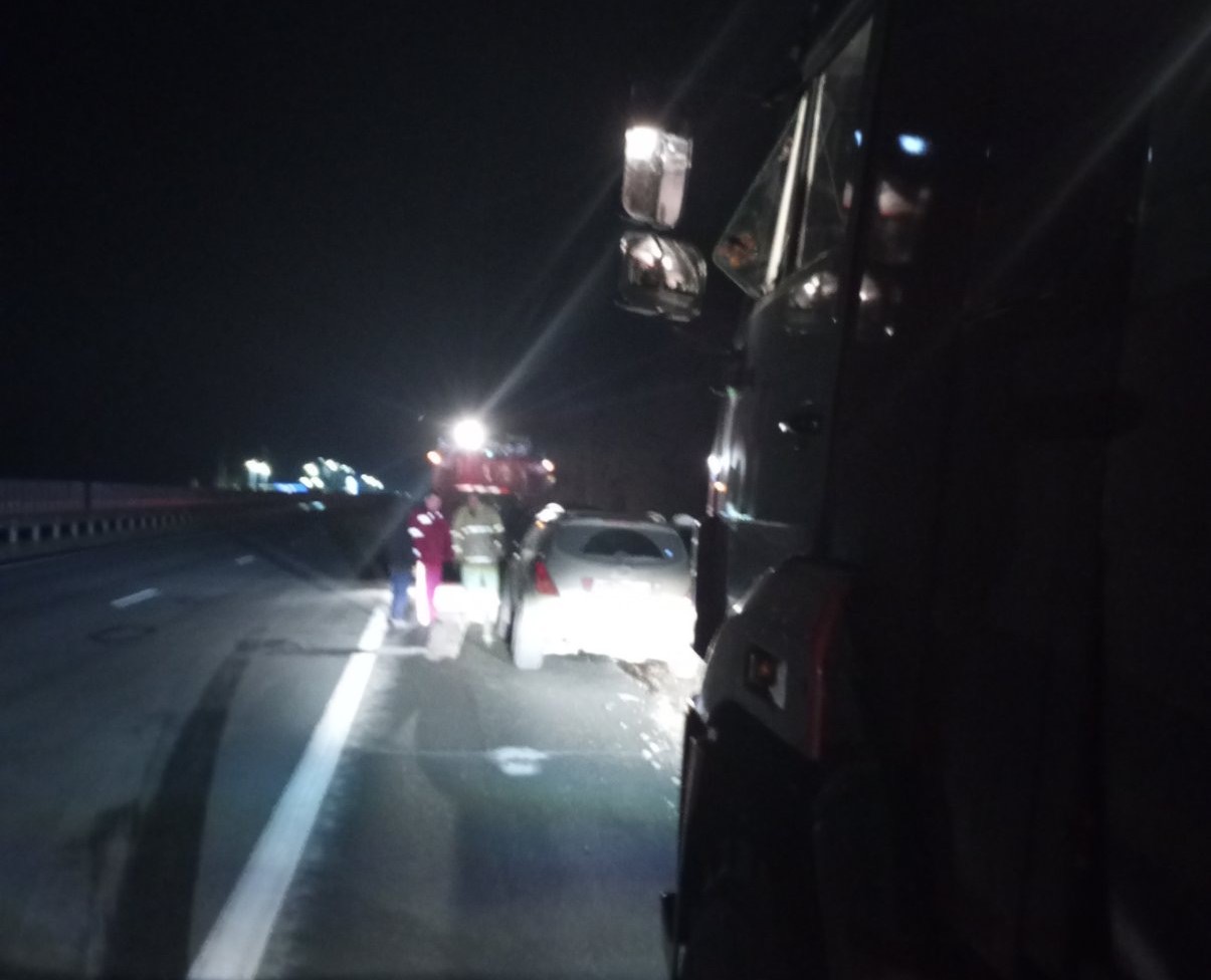 В муниципальном районе Красноярский в пути следования произошло возгорание легкового автомобиля В муниципальном районе Красноярский в пути следования произошло возгорание легкового автомобиля