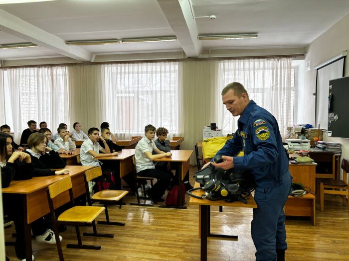 Похвистневские школьники познакомились с профессией пожарного