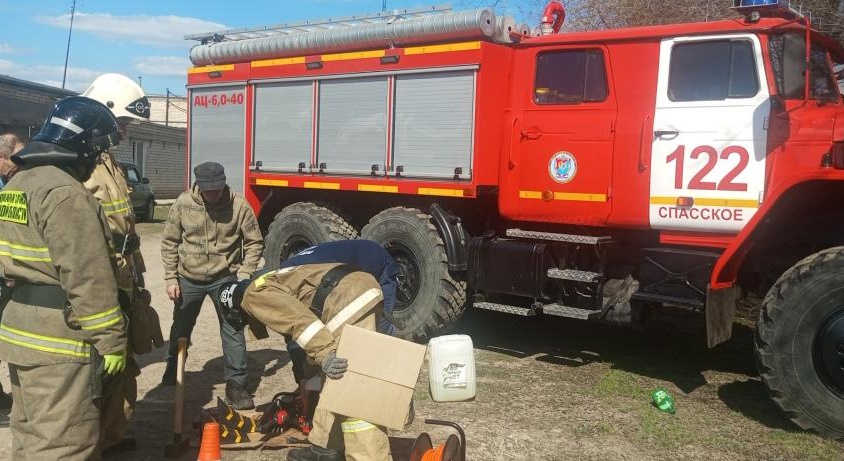 Связь поколений: ветеран дал практические советы молодым огнеборцам