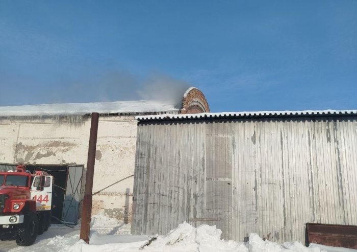 В Кинель-Черкасском районе проводятся работы по ликвидации пожара нашими огнеборцами противопожарной службы Самарской области