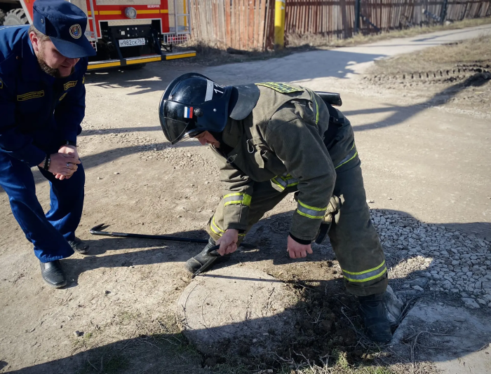 В преддверии празднования Светлого Христова Воскресенья представители пожарно-спасательного отряда № 44 проводят комплекс профилактических мероприятий