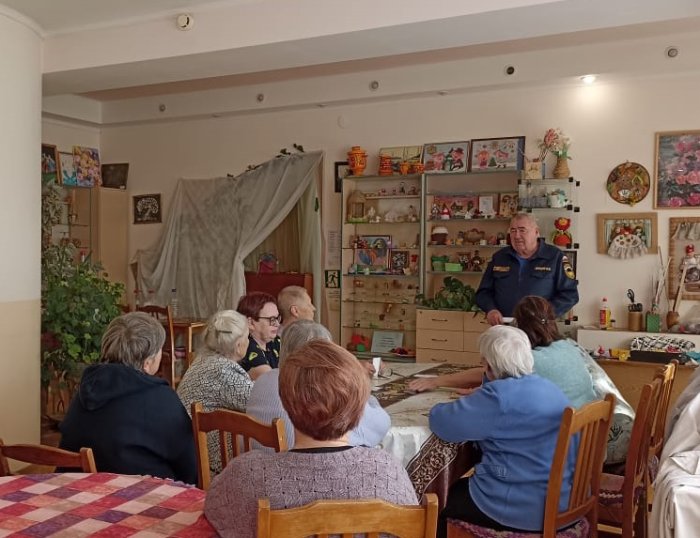 В Красноярском районе людям «серебряного возраста» напомнили о правилах пожарной безопасности