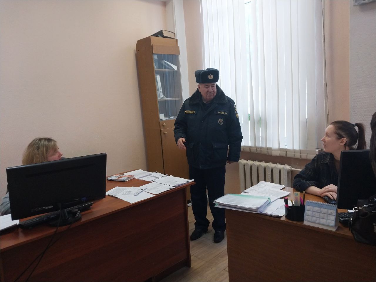 Инструктор противопожарной профилактики 41 Отряда филиала ГКУ СО «Центр по делам ГО, ПБ и ЧС» Красноярского района Николай Купцов напоминает