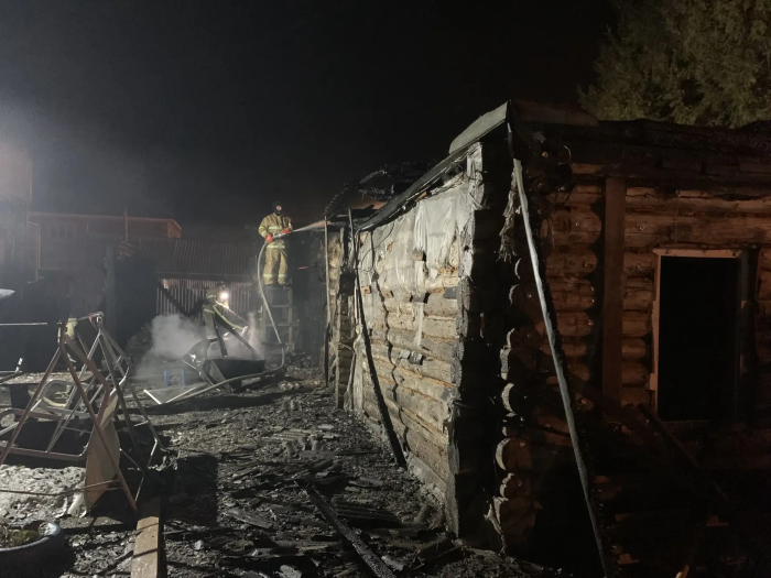 Сегодня ночью в Сергиевском районе наши специалисты ликвидировали возгорание нежилого дома