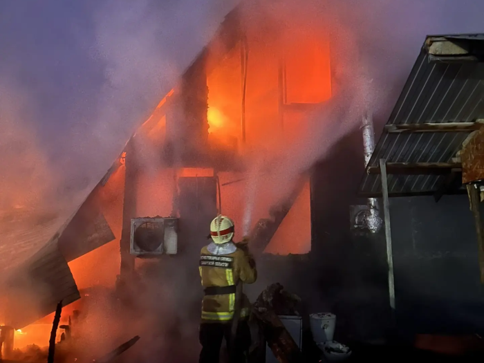 Сегодня в Волжском районе произошло возгорание дачного дома на площади 50 квадратных метров   