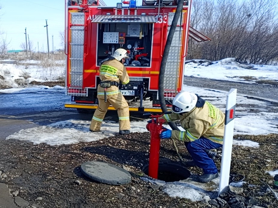 Отработка нормативов в большечерниговской пожарно‑спасательной части № 133