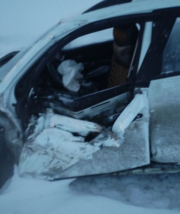 На трассе Самара - Оренбург в Нефтегорском районе произошло столкновение двух автомобилей