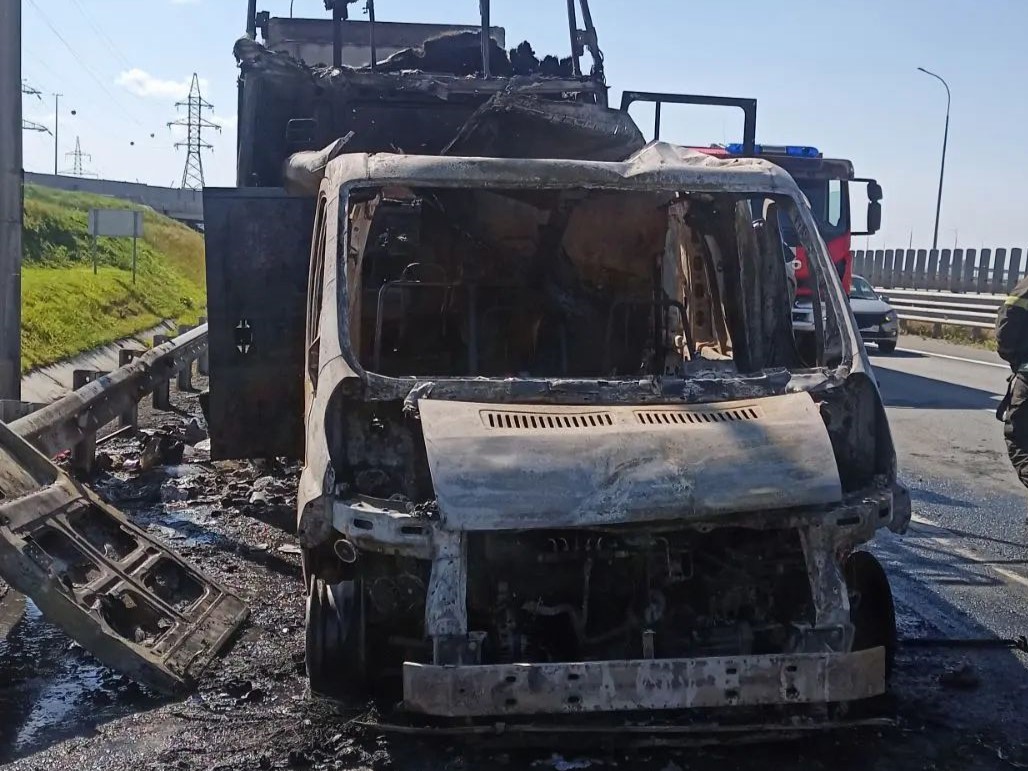 В Ставропольском районе произошло возгорание двух транспортных средств