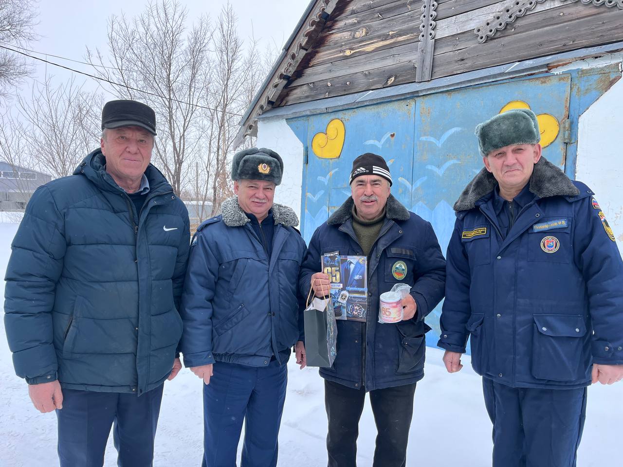 Ветерану пожарно-спасательного отряда № 34 – 65 лет!