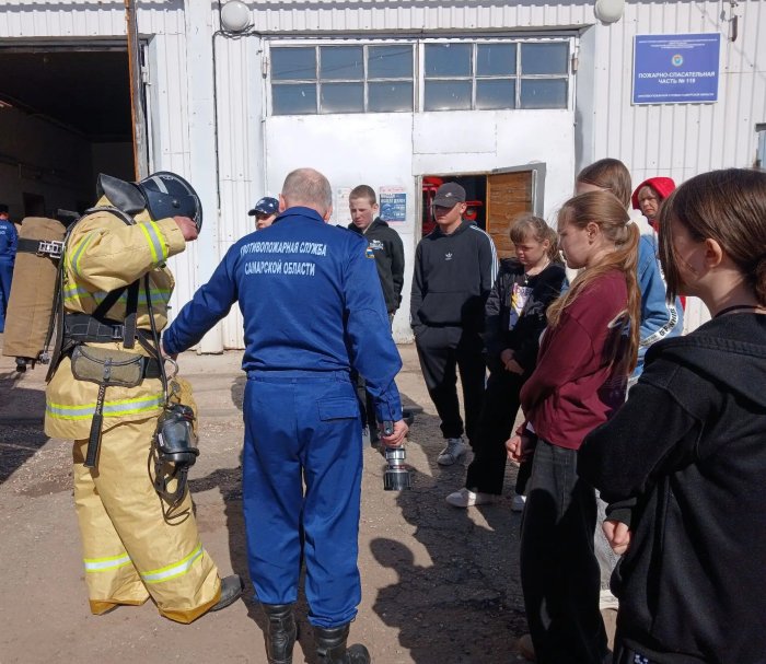 Профессиональное ориентирование: старшеклассники Клявлинского района познакомились с профессией пожарного