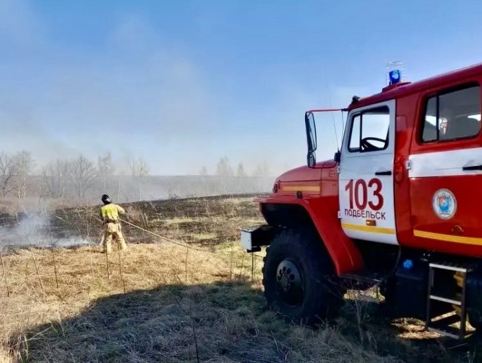 Возгорание сухой травы в Похвистневском районе