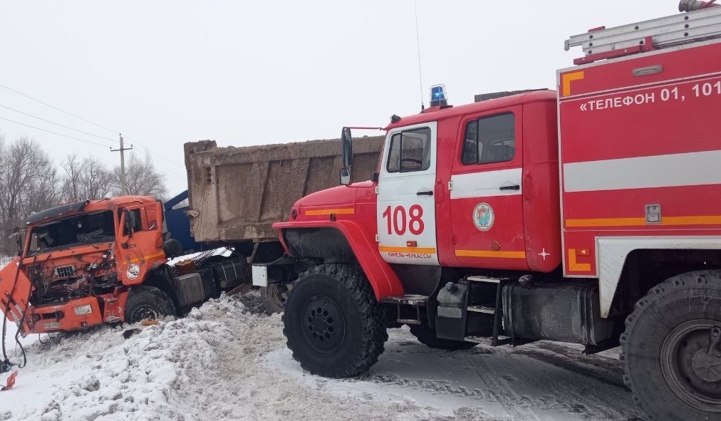 В Кинель-Черкасском районе произошла дорожная авария