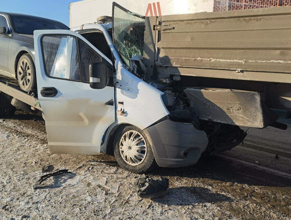 ДТП с участием двух транспортных средств произошло сегодня в Камышлинском районе