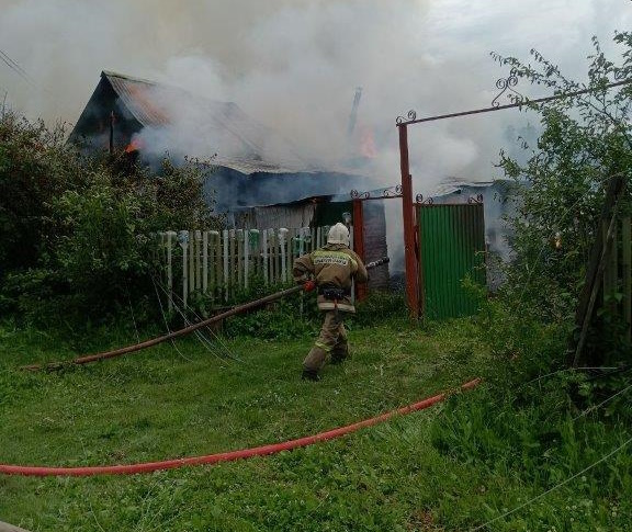 Пожар в поселке Улёмский