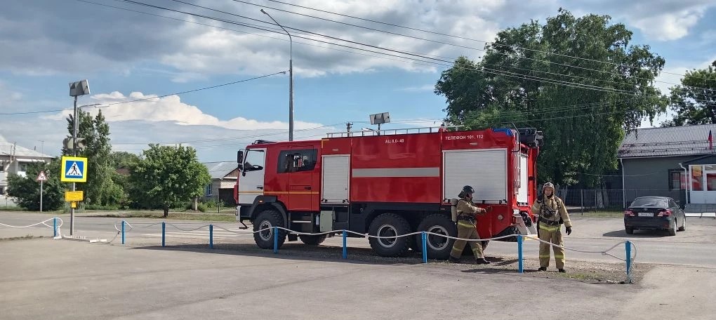 Пожарно-тактическое учение прошло в Большеглушицком районе