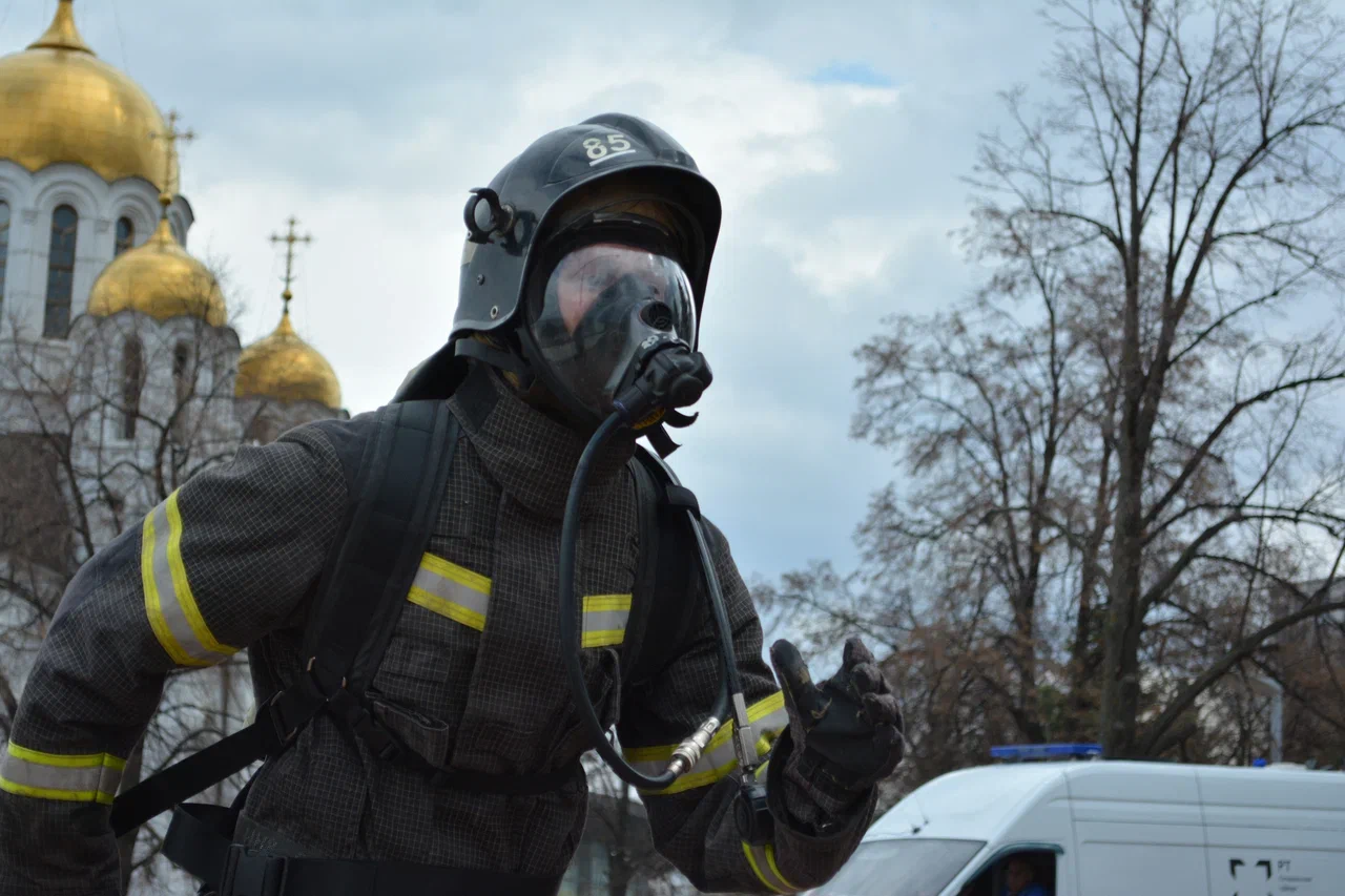 В честь 81‑й годовщины Победы и Дня пожарной охраны России в Самаре прошло торжественное мероприятие – «Лестница Победы»