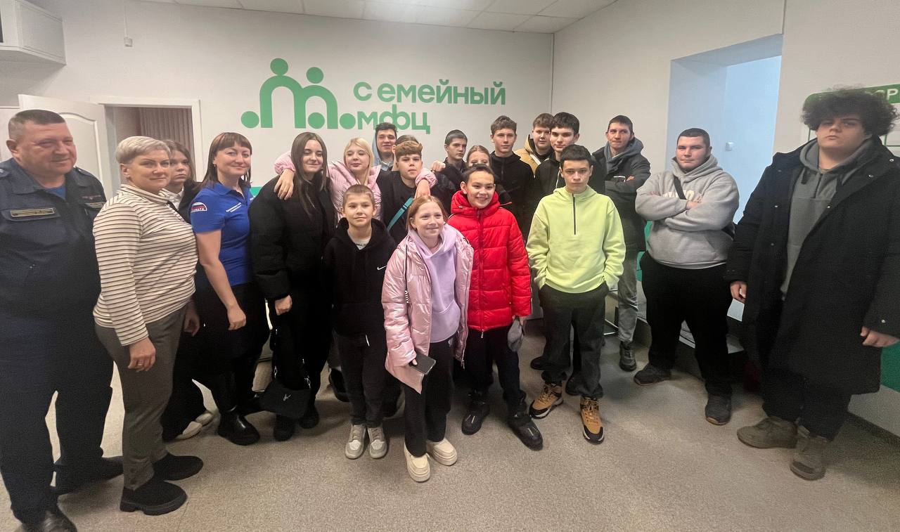 В преддверии новогодних каникул представители пожарно-спасательного отряда № 34 провели встречу с трудными подростками