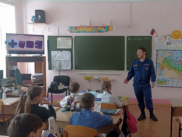 Открытые уроки, приуроченные к Всемирному дню гражданской обороны прошли в Ставропольском районе