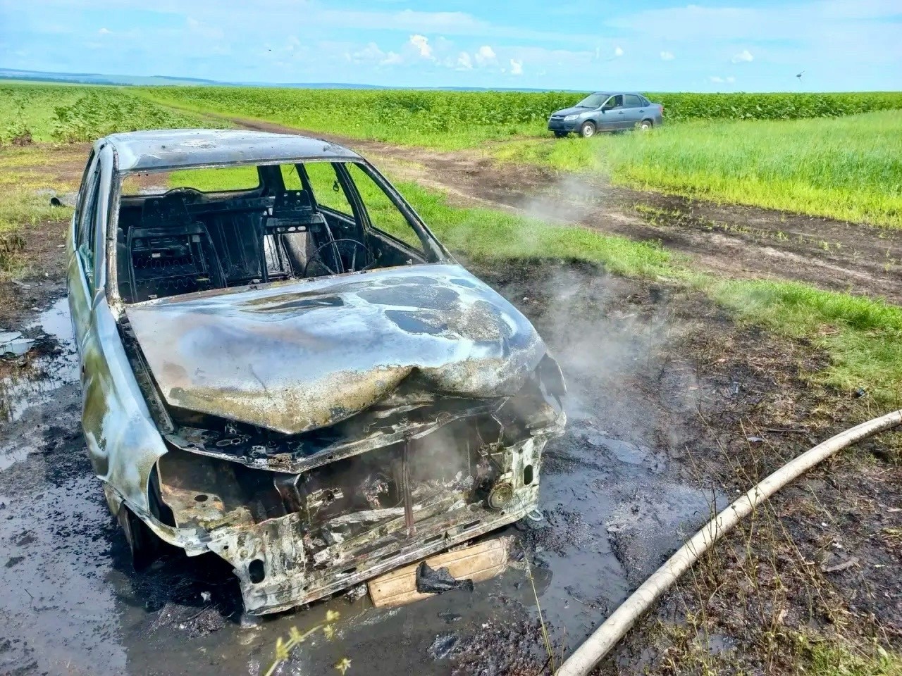 Сегодня в Похвистневском районе горел автомобиль