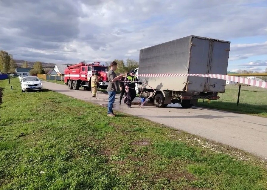 В Похвистневском районе в выходные дни произошли пожар и ДТП