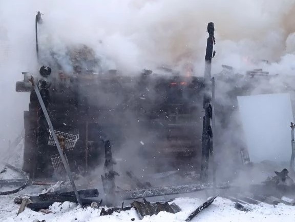 На территории муниципального района Красноярский произошел пожар