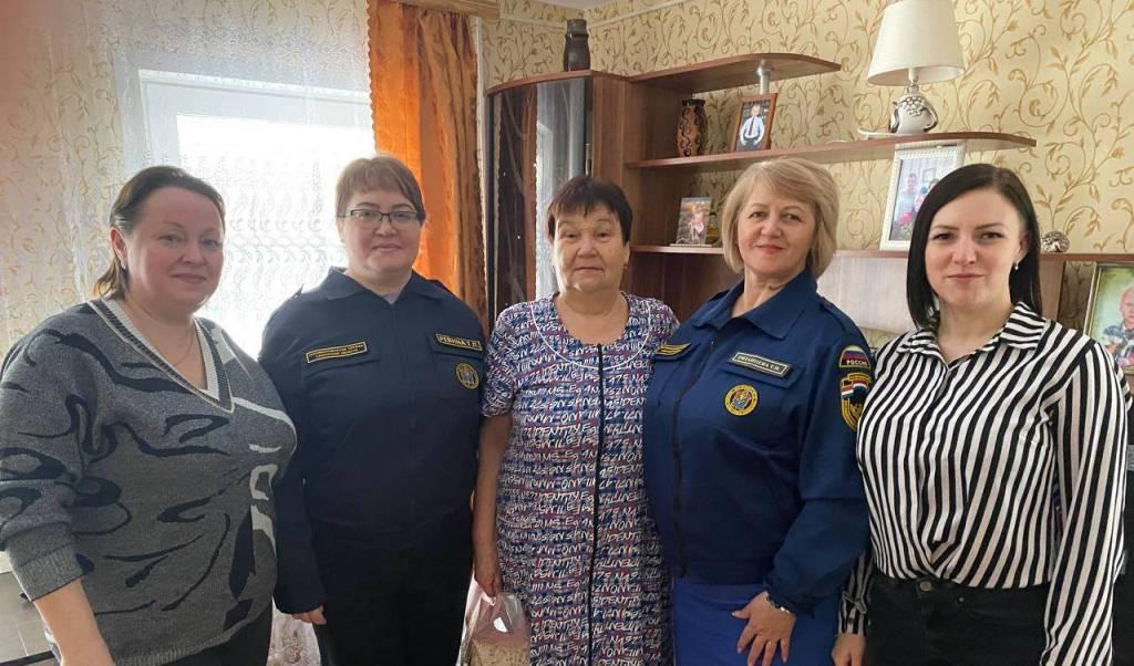 Ветеранам у нас почёт! Ветеранам у нас почёт!