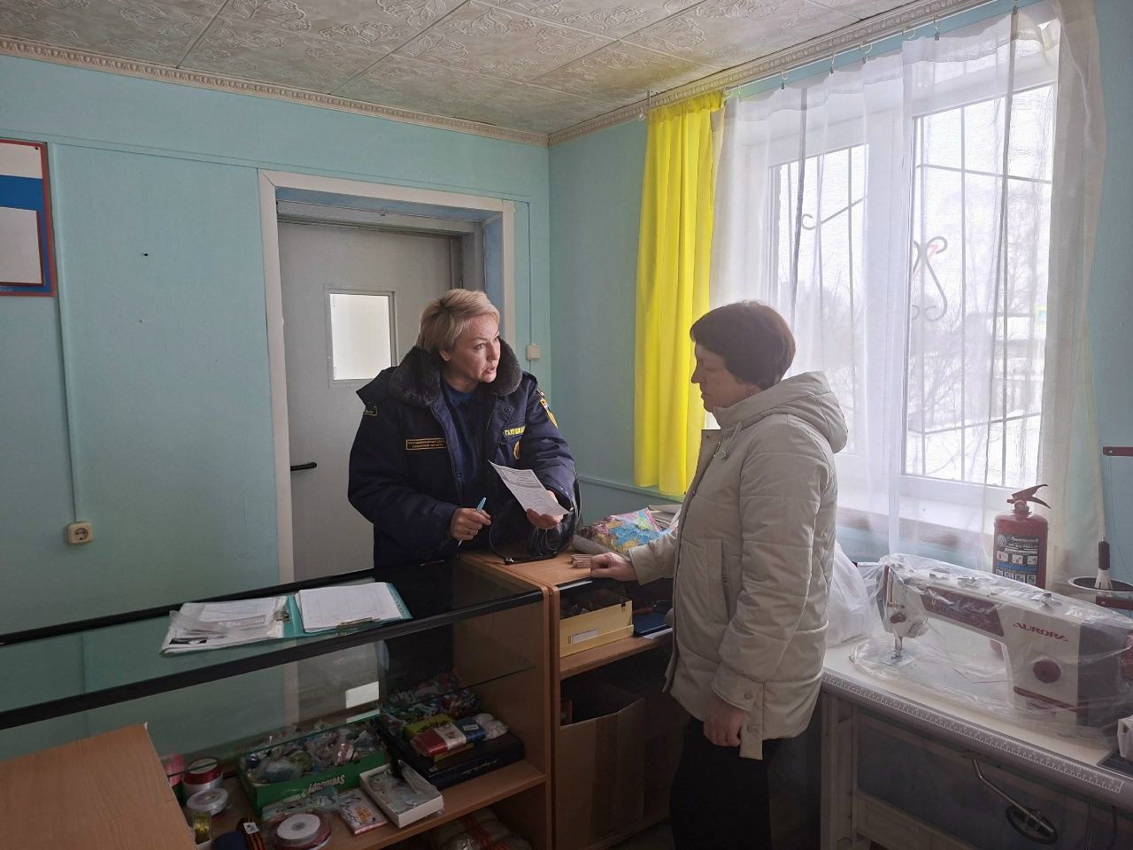 На территории Челно‑Вершинского района продолжается работа по информированию населения о правилах пожарной безопасности